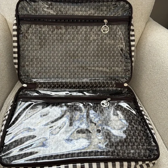 🌸Henri Bendel Carry All Bag🌸 - Picture 10 of 16